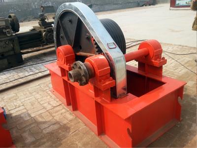 弧形卷揚(yáng)啟閉機(jī)-弧形閘門卷揚(yáng)啟閉機(jī)